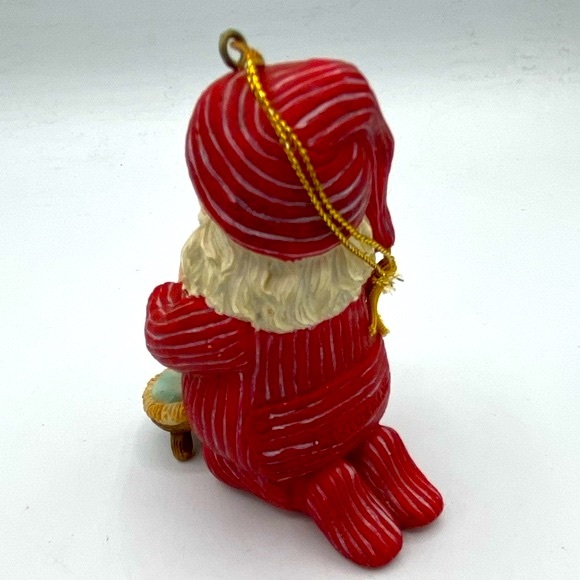 Vintage Giordano Art Kneeling Santa In Red Stripped PJs Kneeling by Baby Jesus - Picture 4 of 7